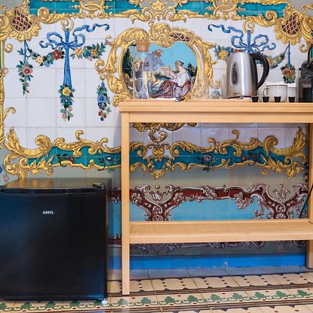 Apartamentos "El Escondite De Triana" Seville Ngoại thất bức ảnh