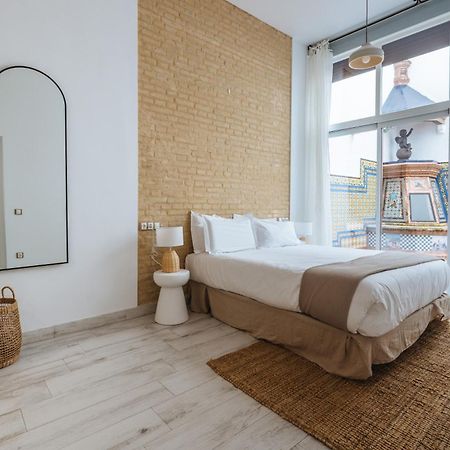 Apartamentos "El Escondite De Triana" Seville Ngoại thất bức ảnh