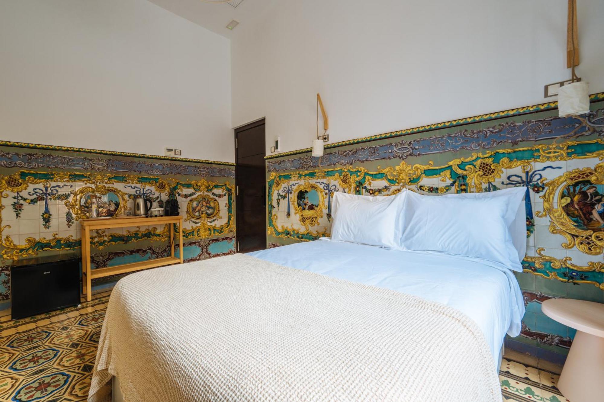 Apartamentos "El Escondite De Triana" Seville Ngoại thất bức ảnh
