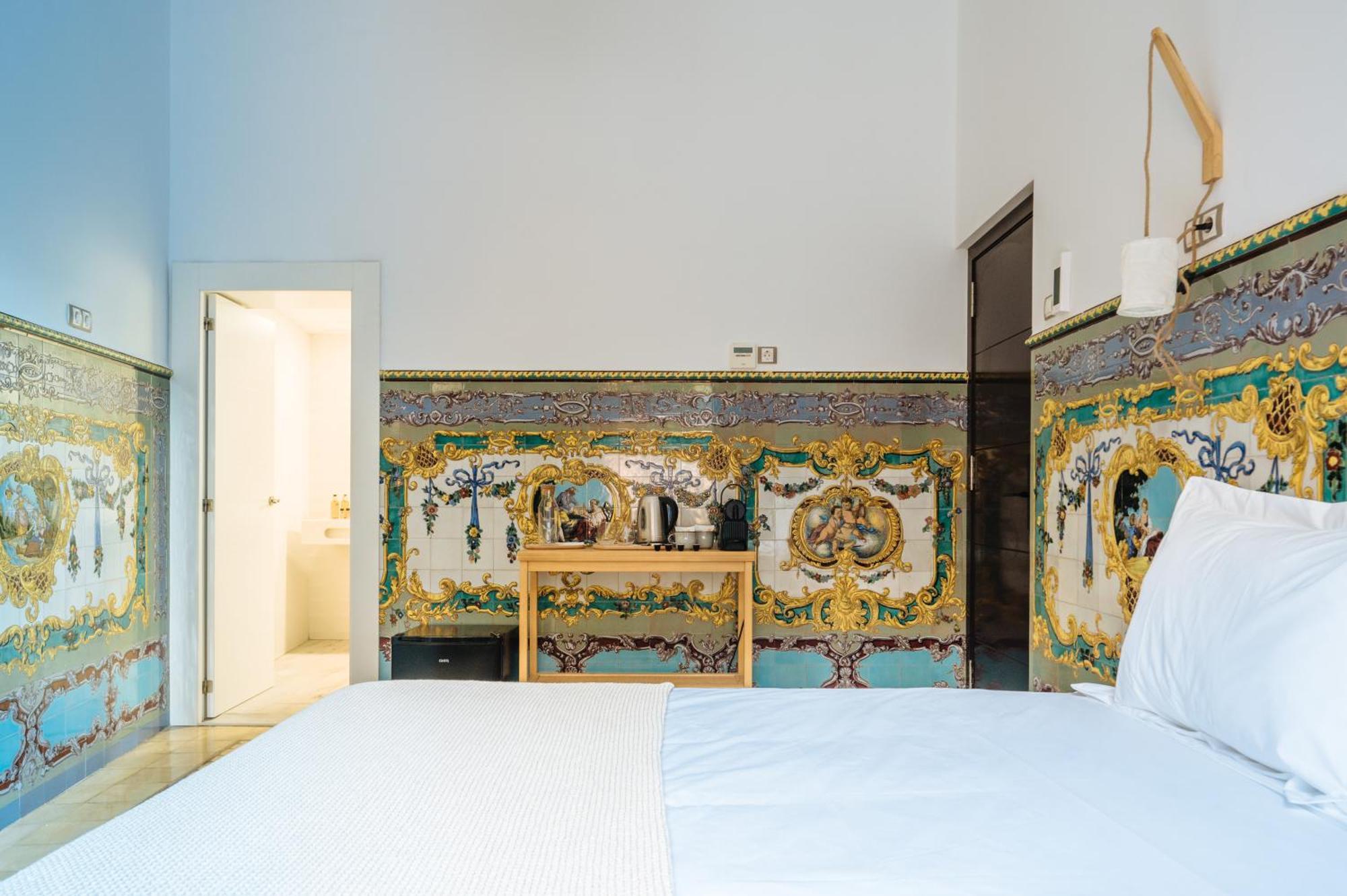 Apartamentos "El Escondite De Triana" Seville Ngoại thất bức ảnh