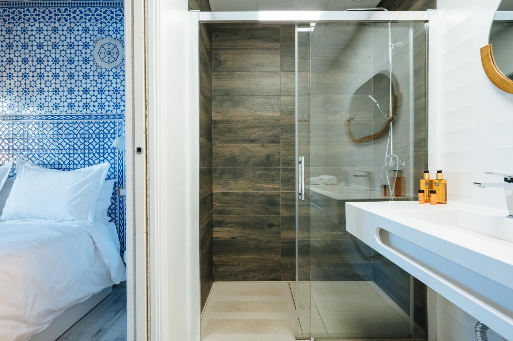 Apartamentos "El Escondite De Triana" Seville Ngoại thất bức ảnh