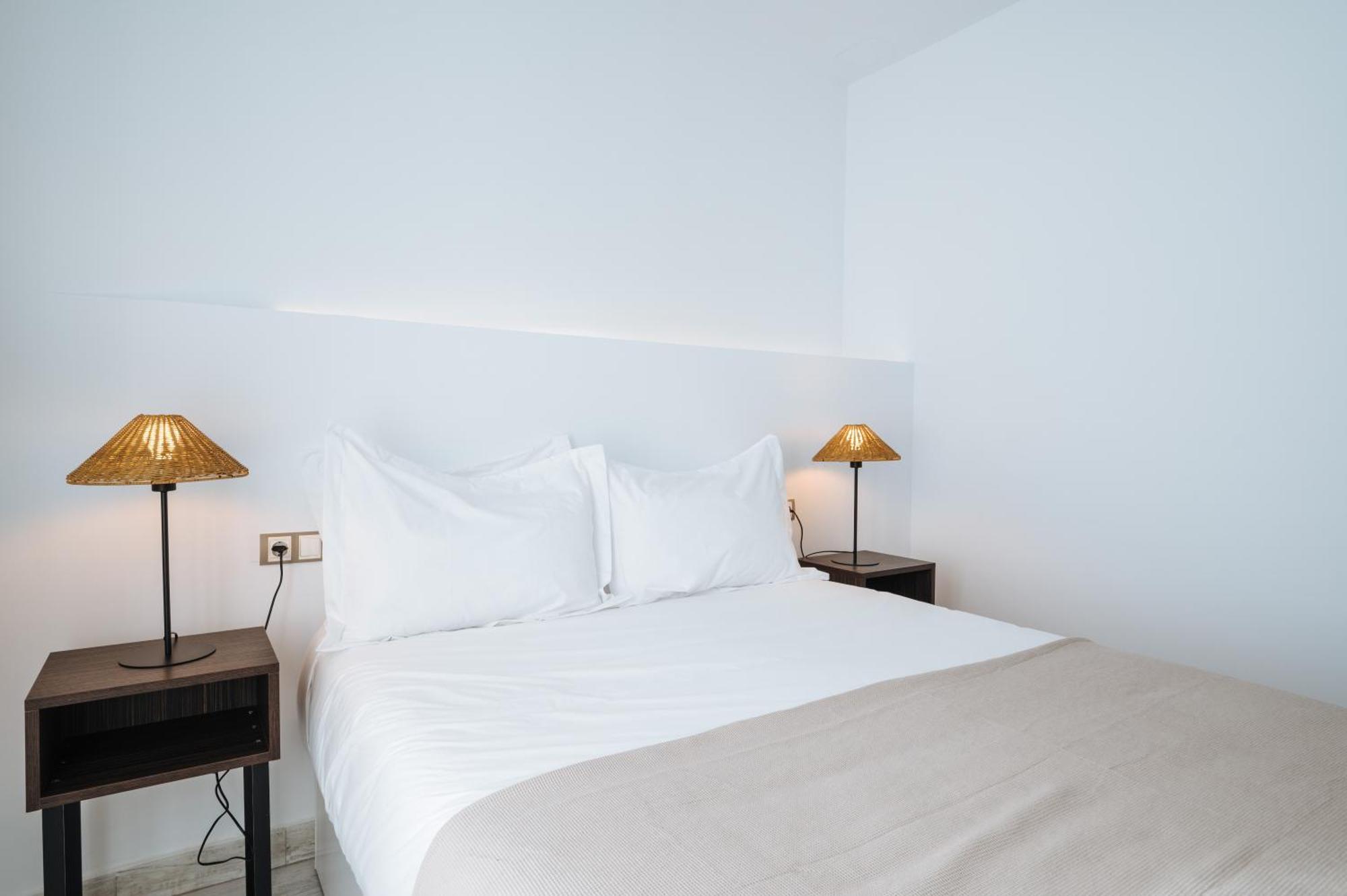 Apartamentos "El Escondite De Triana" Seville Ngoại thất bức ảnh