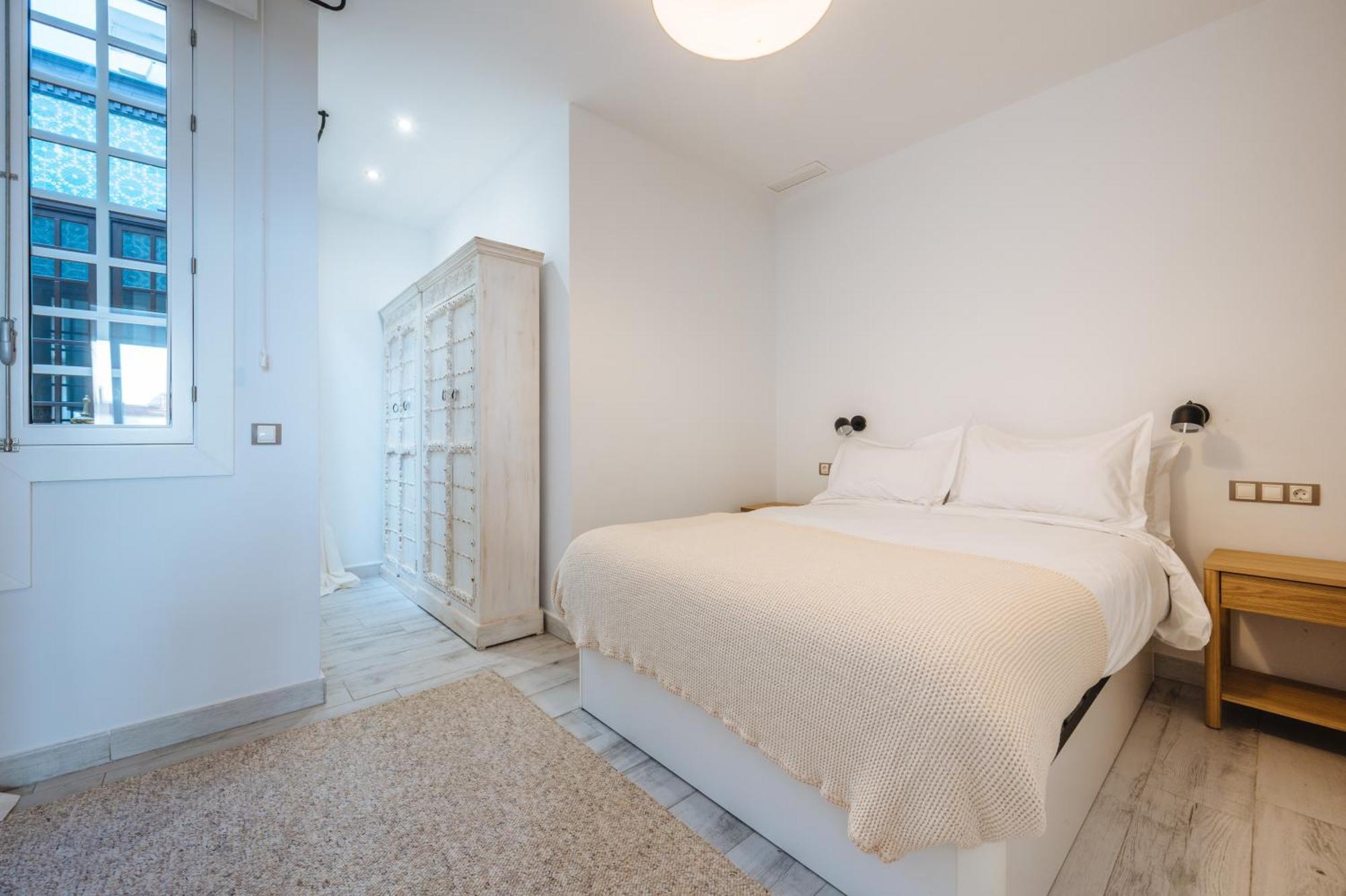 Apartamentos "El Escondite De Triana" Seville Ngoại thất bức ảnh