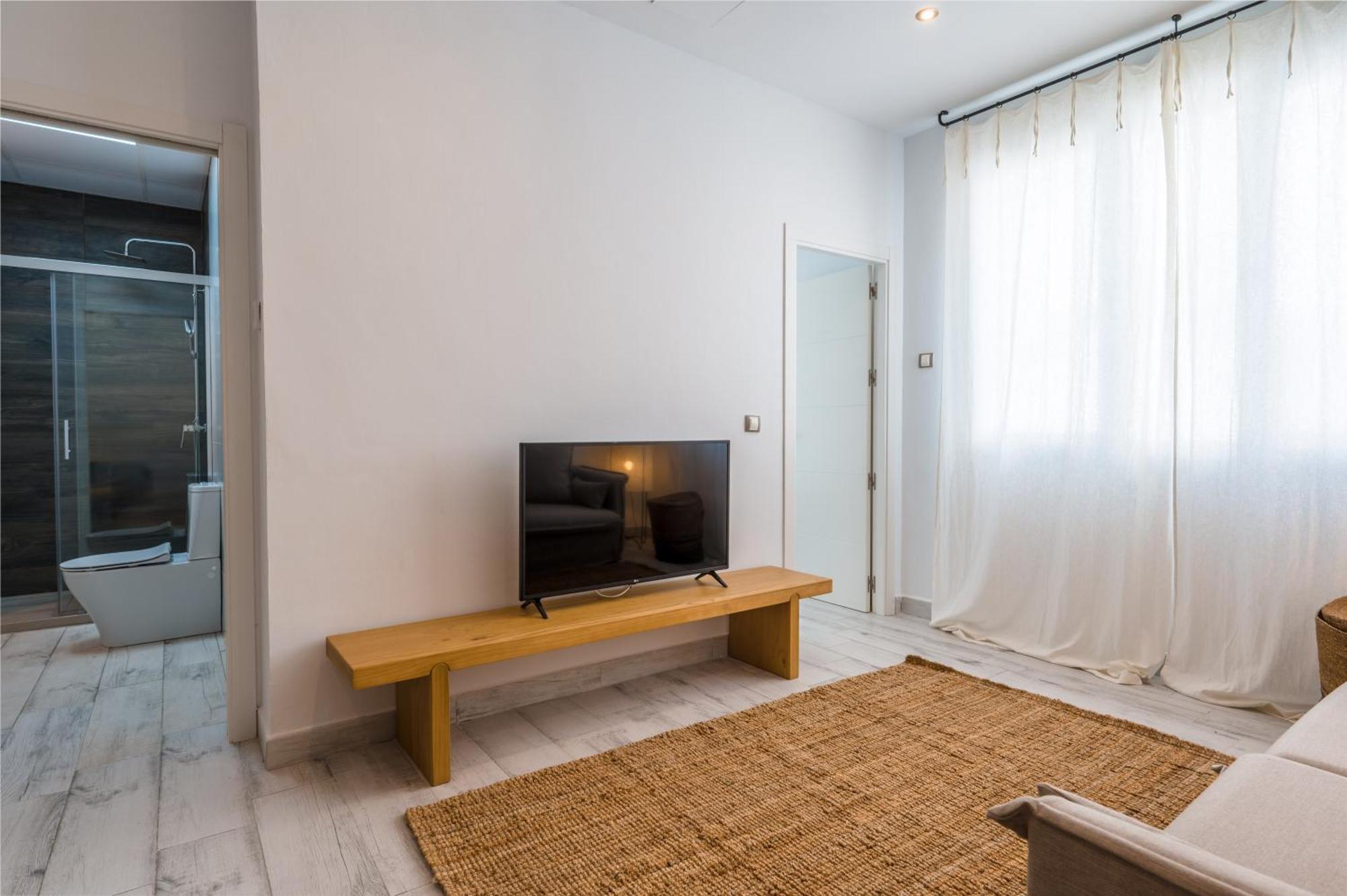 Apartamentos "El Escondite De Triana" Seville Ngoại thất bức ảnh