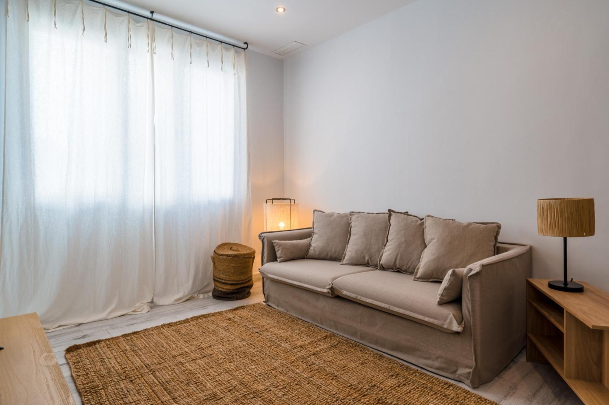 Apartamentos "El Escondite De Triana" Seville Ngoại thất bức ảnh