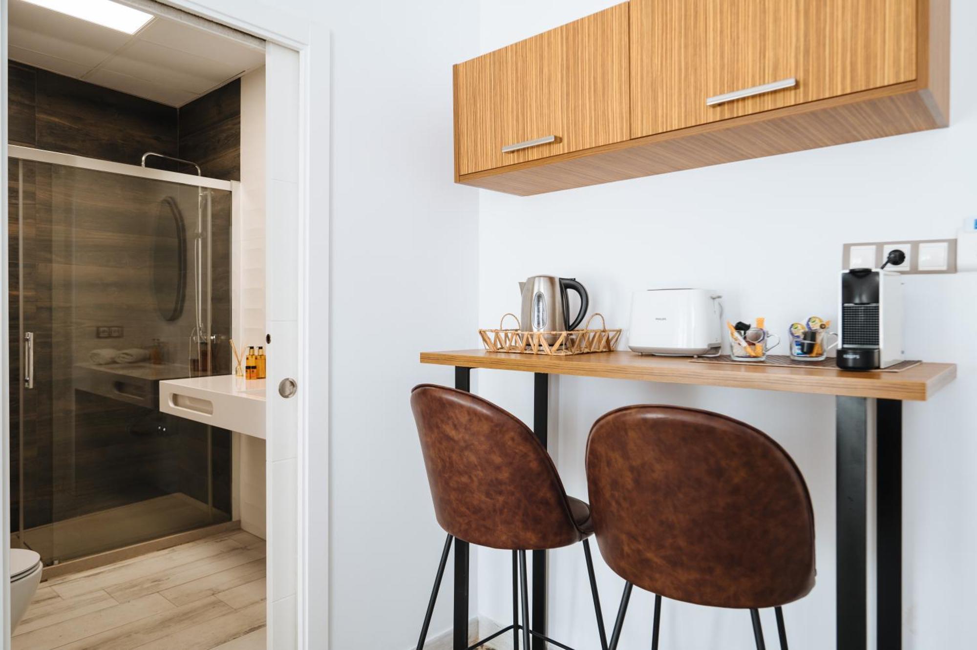 Apartamentos "El Escondite De Triana" Seville Ngoại thất bức ảnh